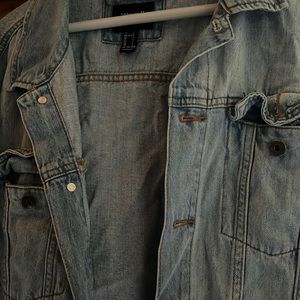 Large Men’s Forever 21 Denim Jean Jacket